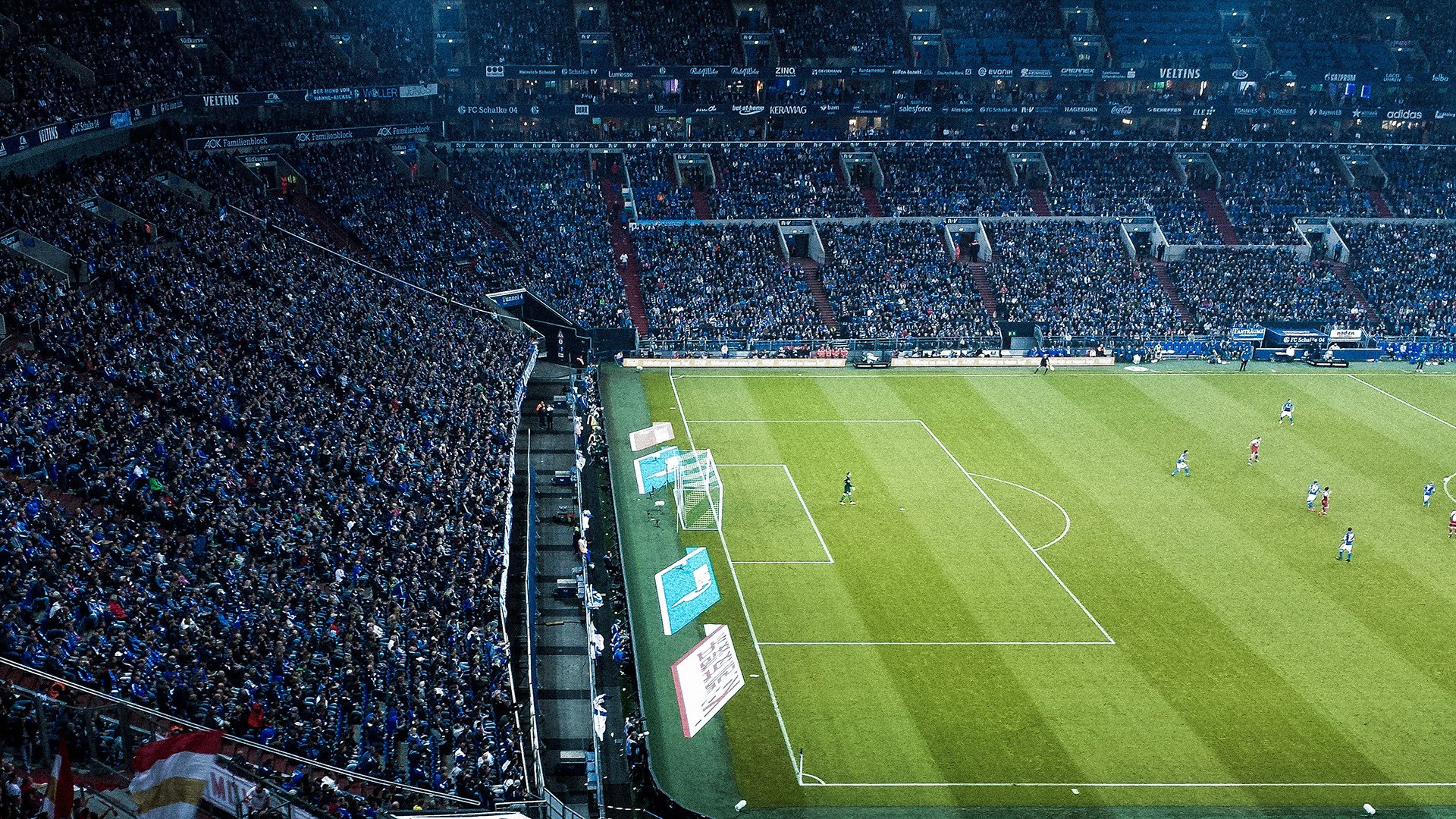 开云 官网 入口-欧冠广告牌新品亮相，品牌推广热潮不断，欧冠广告牌新品亮相,品牌推广热潮不断